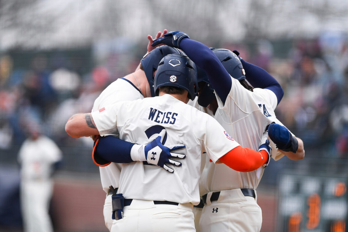 Auburn clinches weekend series with Saturday win over Eastern Kentucky
