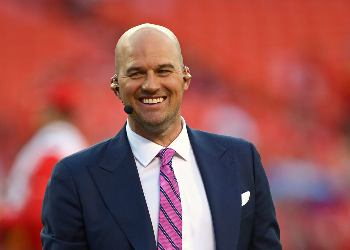 Tim Hasselbeck thinks Russell Wilson could be out of football