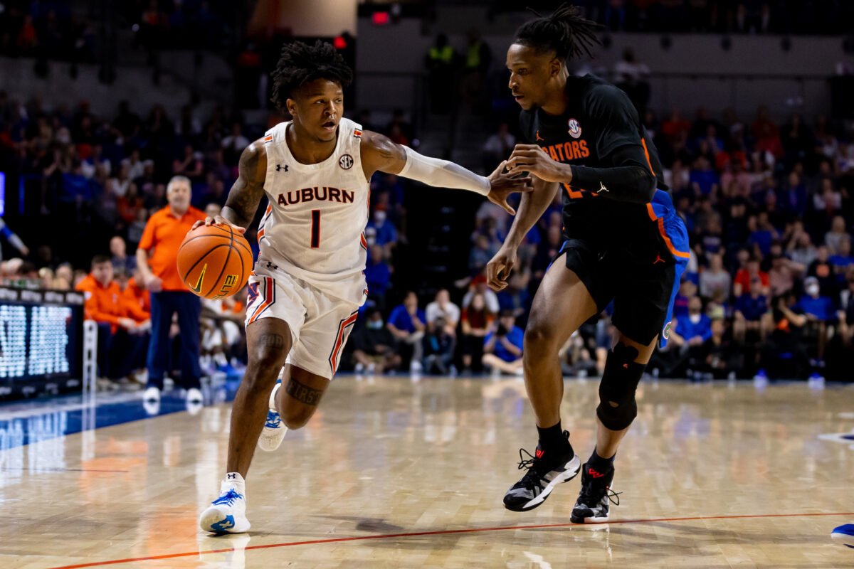 CBS Sports’ bubble watch looks in on Florida’s matchup with Auburn