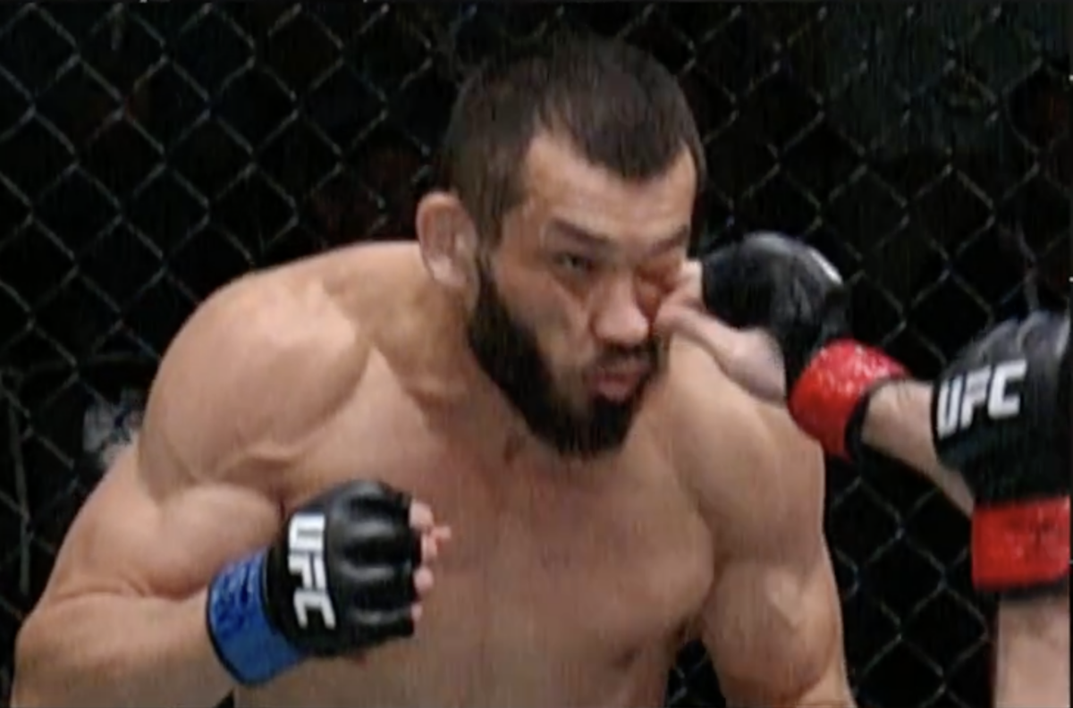 UFC Fight Night 235: Aliaskhab Khizriev vs. Makhmud Muradov eye poke results in all-time quick no contest