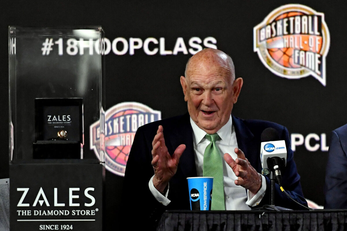 Hall of Fame college basketball coach Lefty Driesell passes away at age 92