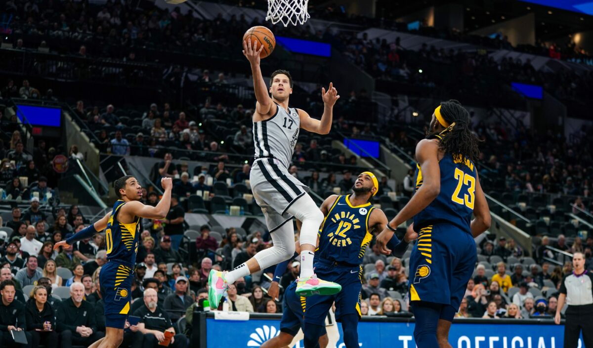 Report: Spurs trade Doug McDermott to Pacers for second-round pick