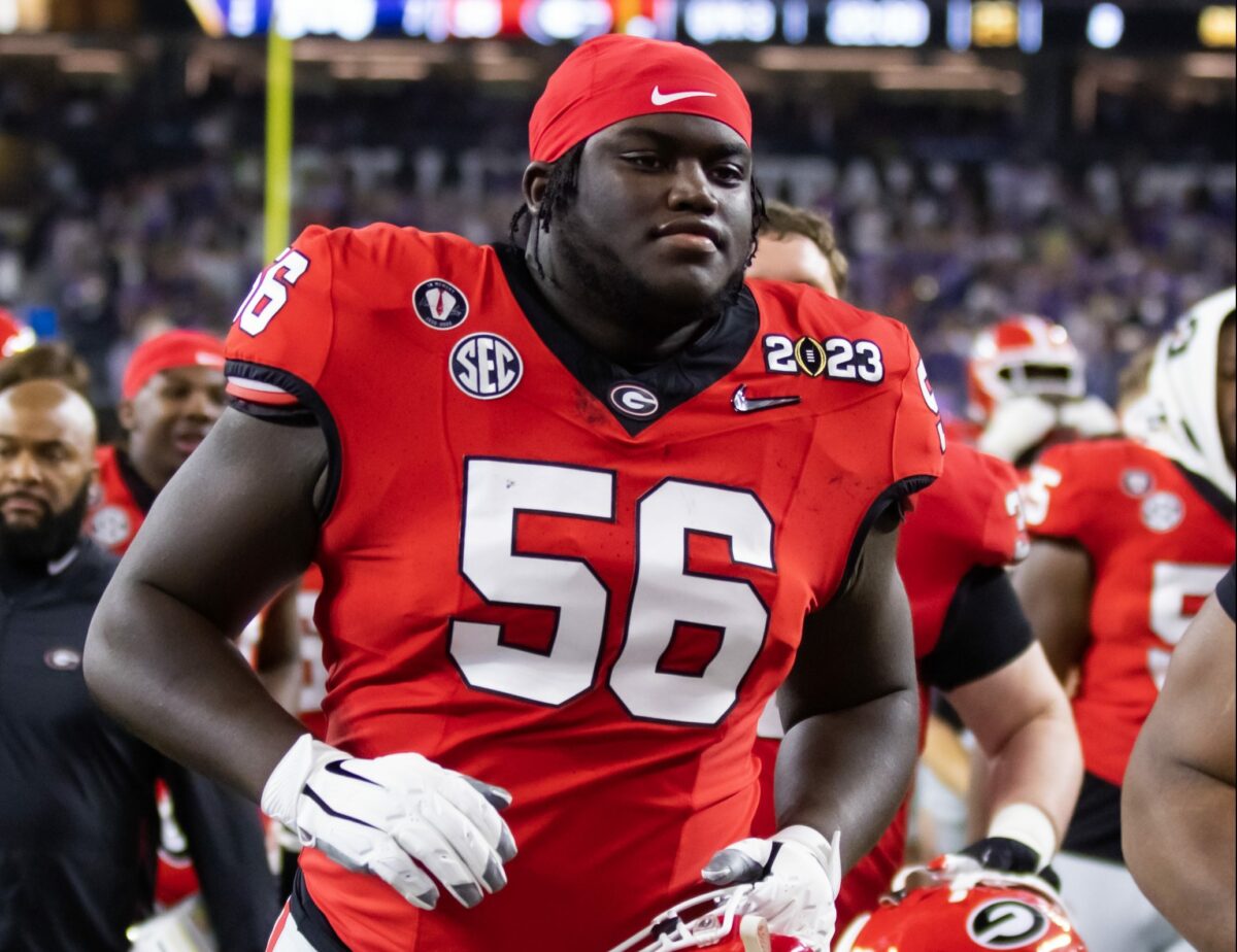 Watch: Georgia OL Micah Morris moves serious weight in workout clip