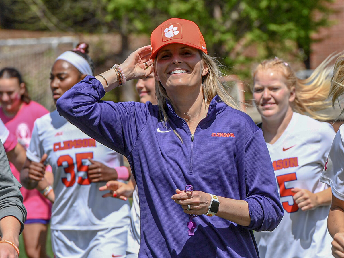 No.23 Clemson takes down Davidson in season opener in front of sellout crowd