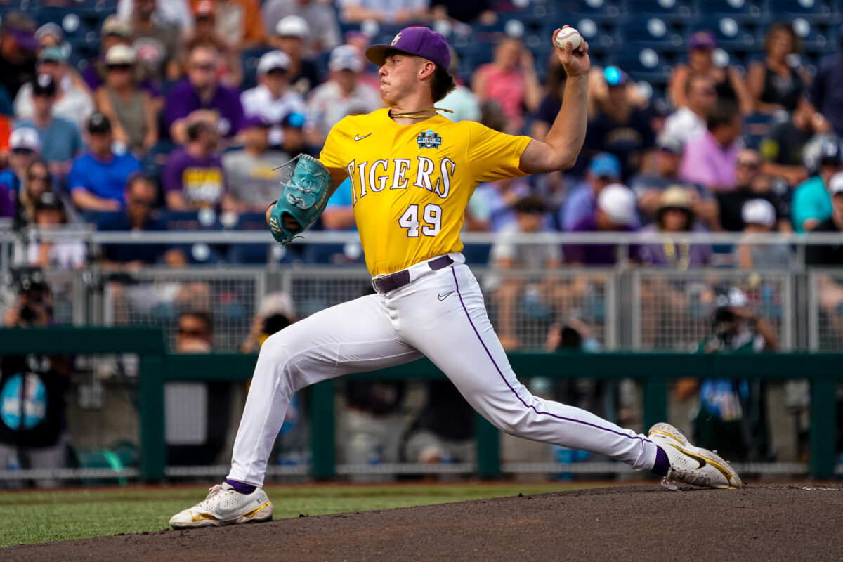 LSU gets revenge against Stony Brook to close weekend series on Sunday