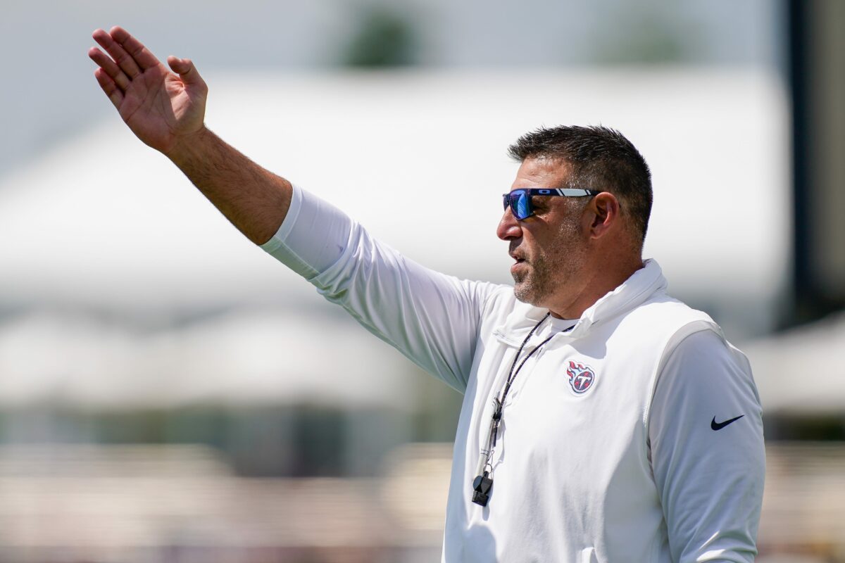 Mike Vrabel ‘was never in serious consideration’ for Commanders job