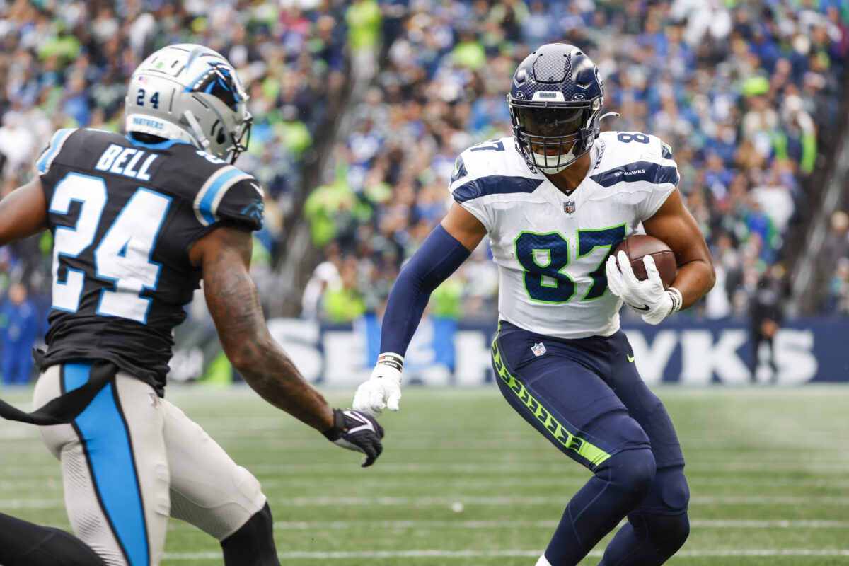 Predicting where 10 Seahawks players will land in free agency