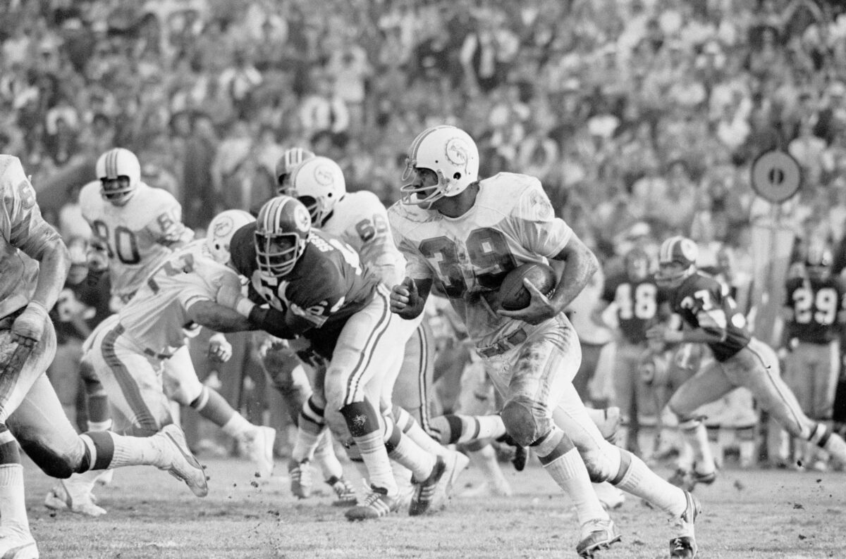Larry Csonka explains why the Dolphins need home playoff games