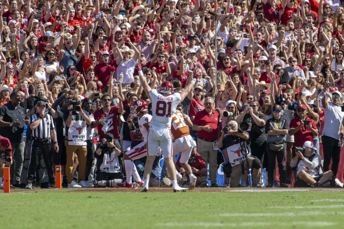 How would a two minute warning affect the Oklahoma Sooners?