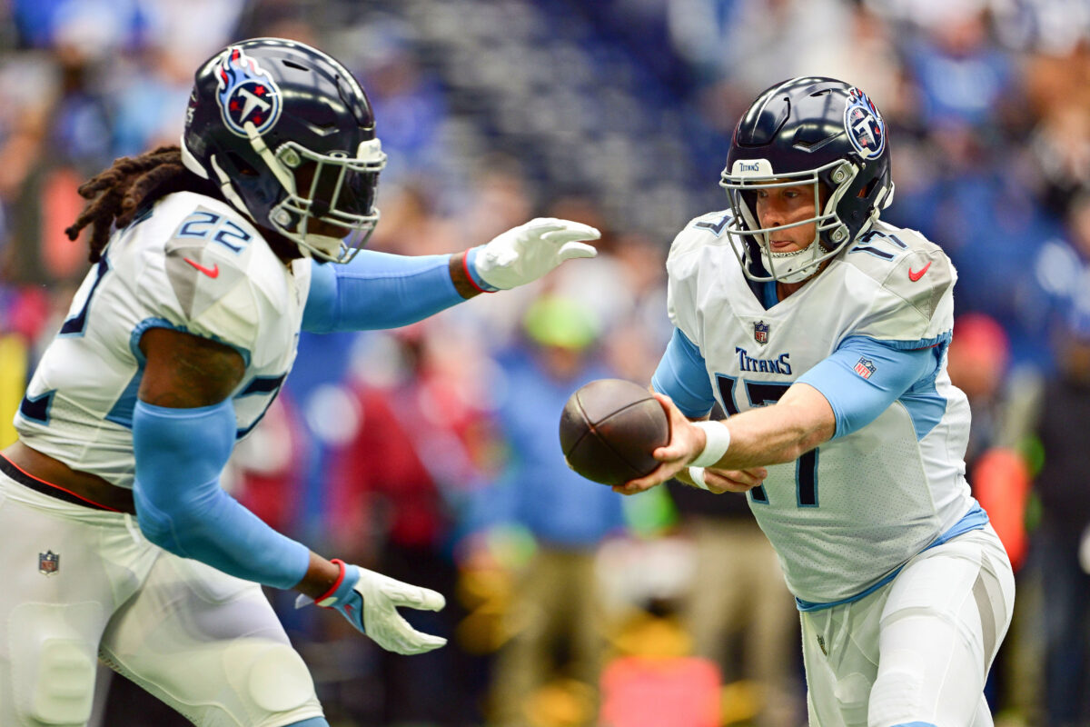 What Titans should do with pending free agents on offense