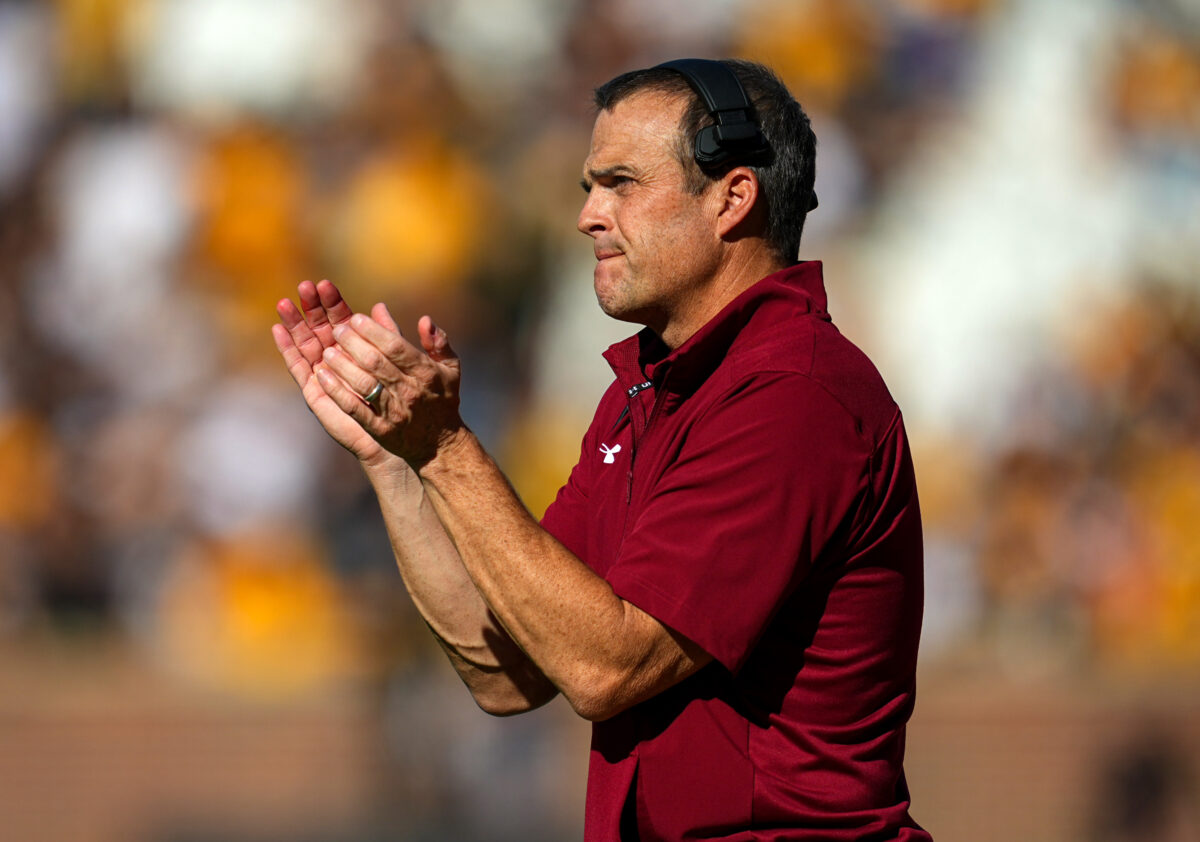 South Carolina reportedly hires FBS head coach as offensive assistant