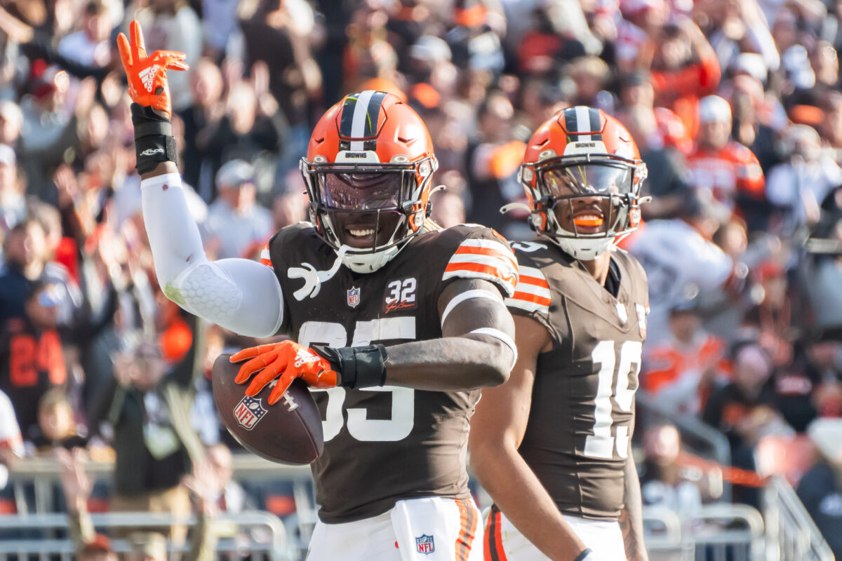 Browns TE David Njoku responds to silly suggestion he could be a cap casualty