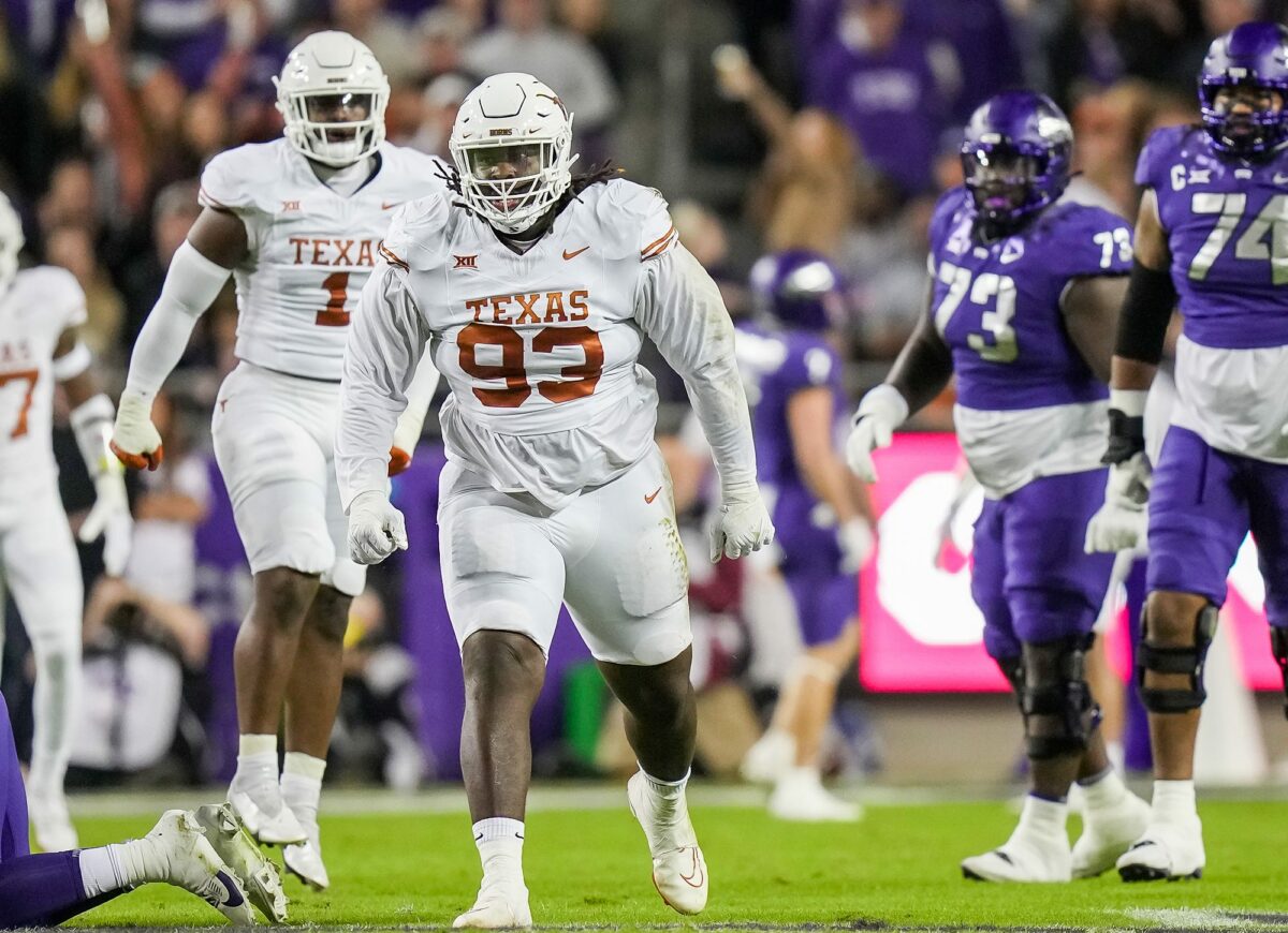 Texas DT T’Vondre Sweat among PFF’s top 10 college football players in 2023