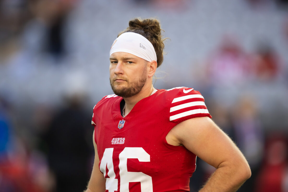 Seahawks fans are masterfully trolling this 49ers long snapper on Twitter
