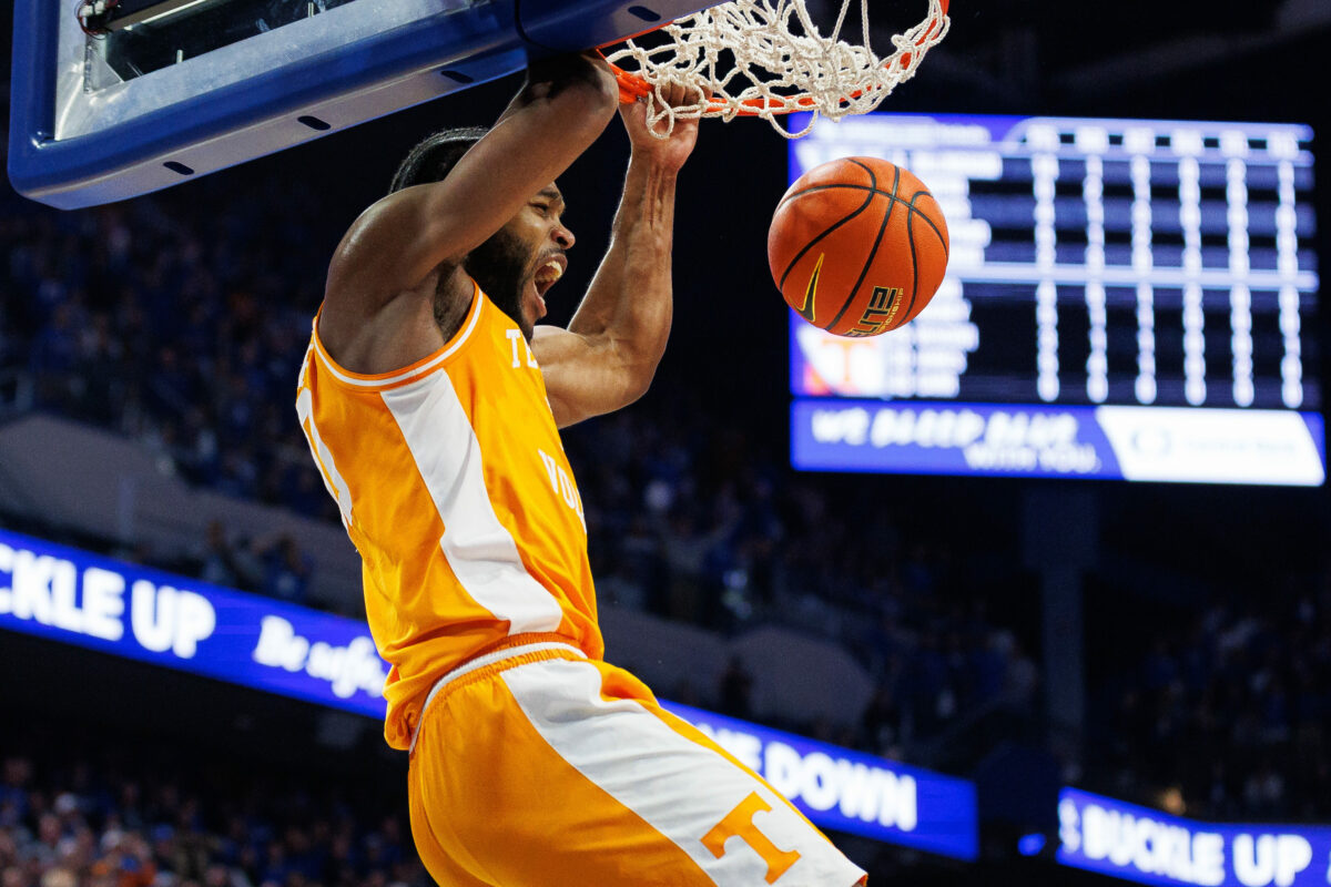 Tennessee defeats Kentucky, scores 103 points at Rupp Arena