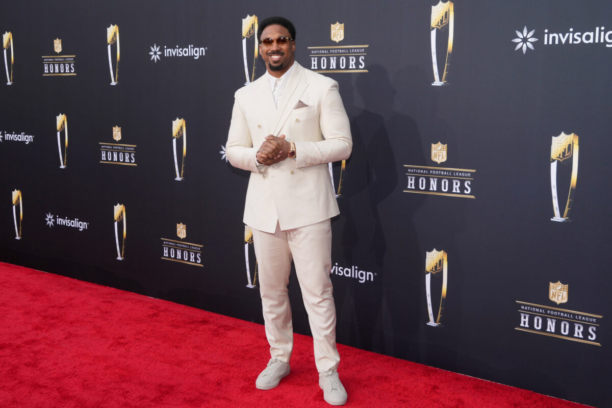 The 20 best photos from a glamorous 2024 NFL Honors red carpet