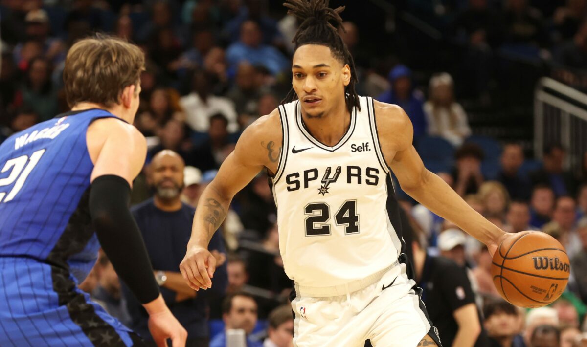 Gregg Popovich reveals message to Spurs’ Devin Vassell in Magic game