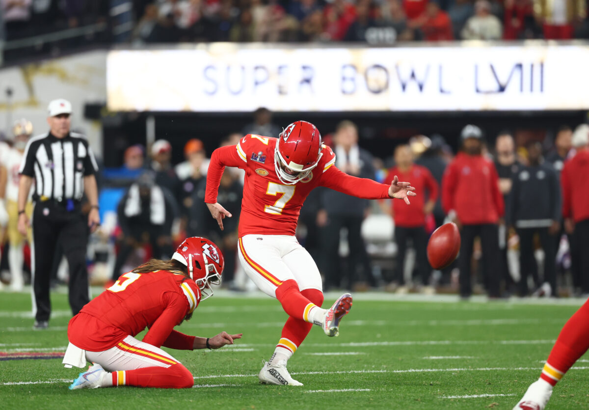 Chiefs get late field goal to send Super Bowl to overtime