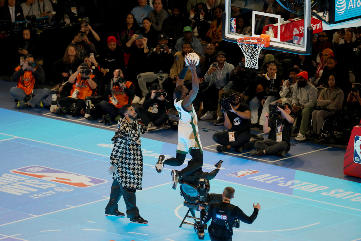 Cedric Maxwell reacts to Boston’s Jaylen Brown in the NBA’s 2024 Dunk Contest