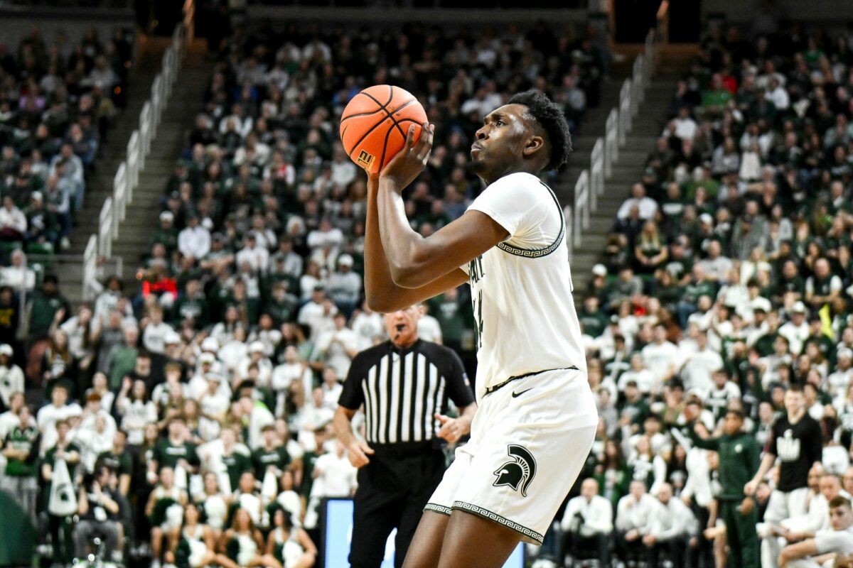 WATCH: Tom Izzo explains why he played Mady Sissoko over Xavier Booker at end of Michigan State basketball’s loss to Ohio State
