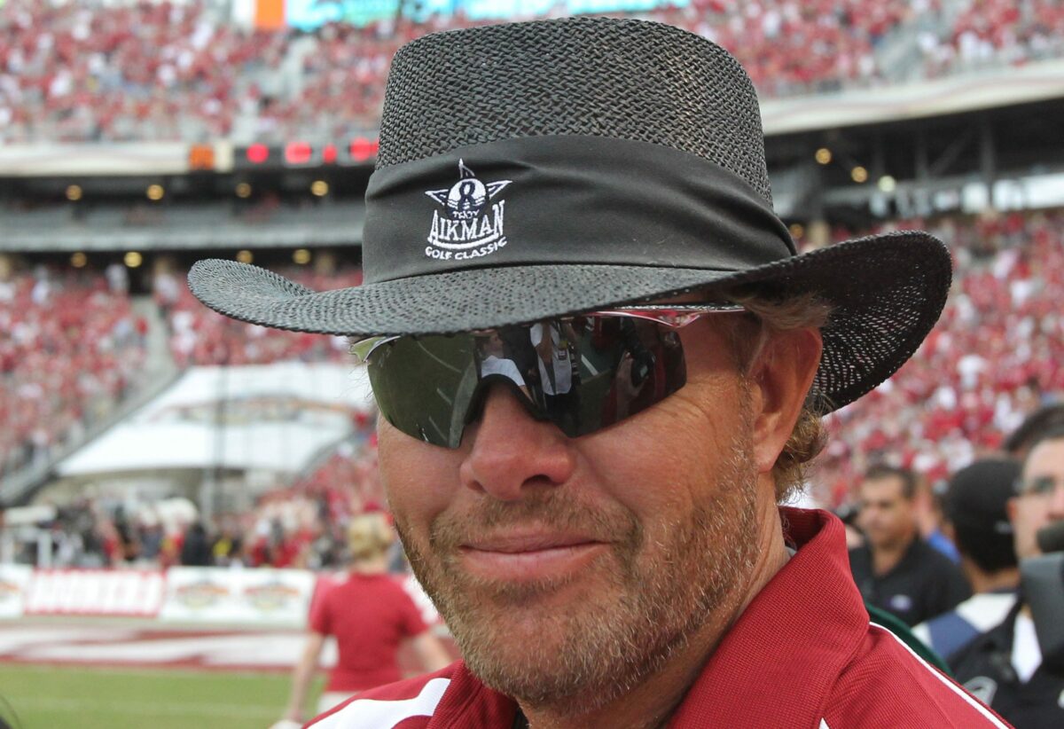 Sooner Nation pays respects, mourns the loss of Toby Keith