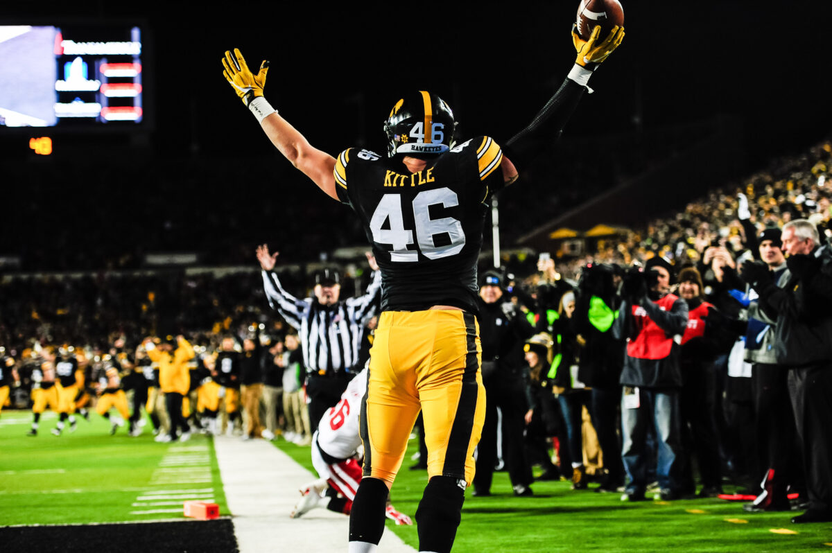 CBS looks at Super Bowl starters as recruits, George Kittle with the Iowa Hawkeyes