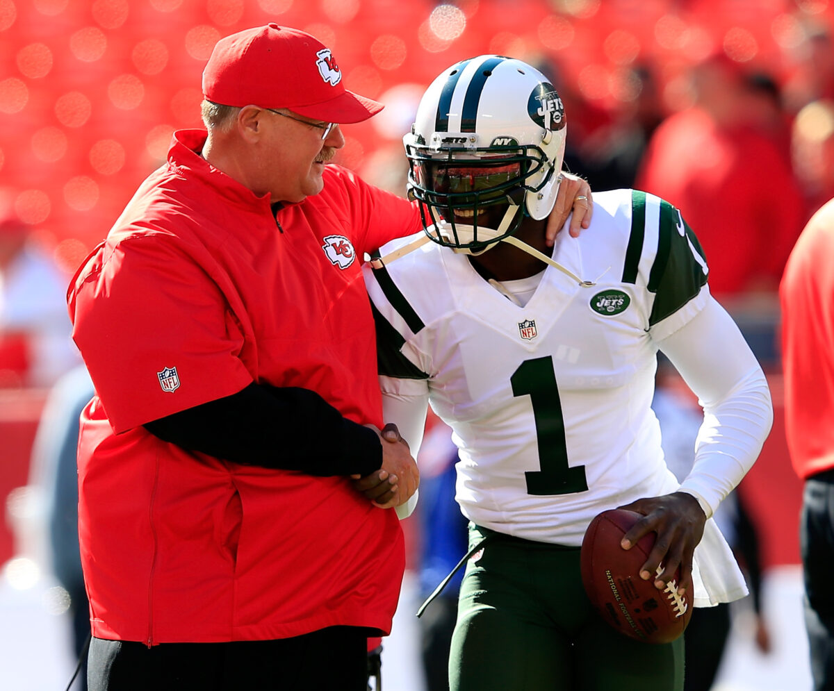 Michael Vick spoke to the Chiefs during their Friday practice ahead of Super Bowl LVIII
