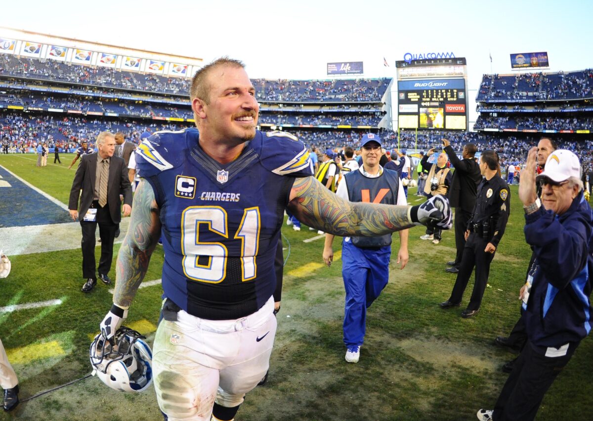 Nick Hardwick returning to Chargers in coaching role
