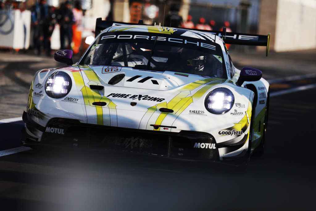 Porsche completes dominant day with WEC LMGT3 win in Qatar