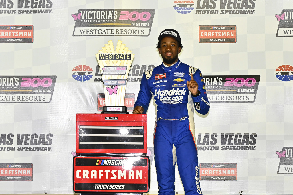 Caruth breaks through for first Truck Series win at Las Vegas