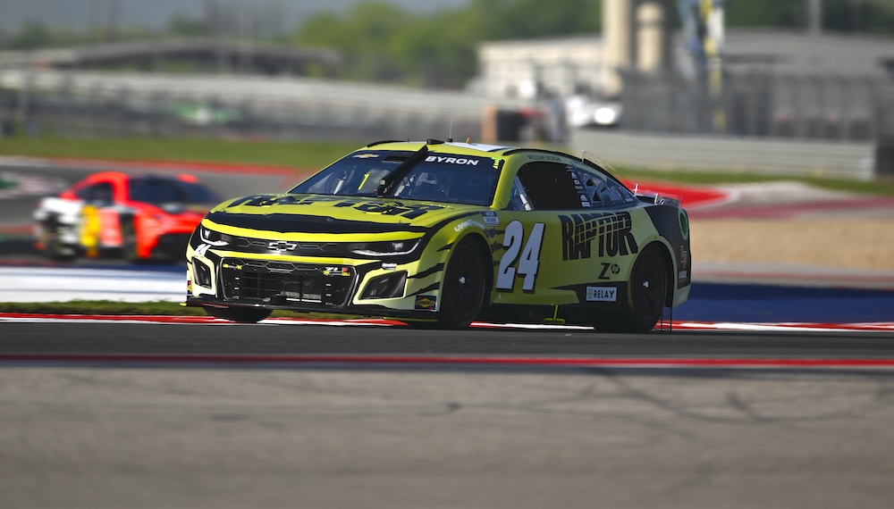 Byron edges Gibbs to Cup pole at COTA