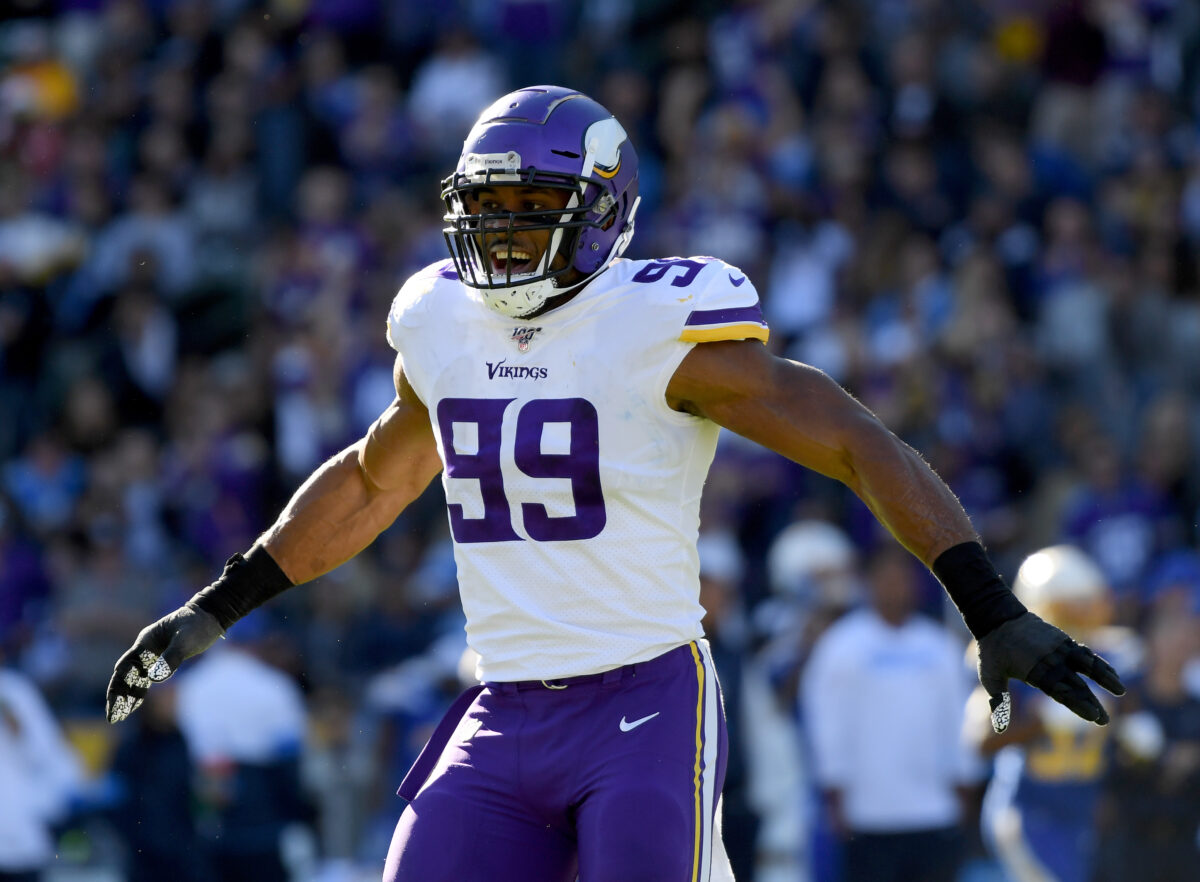 Report: Colts offered Danielle Hunter more money than Texans