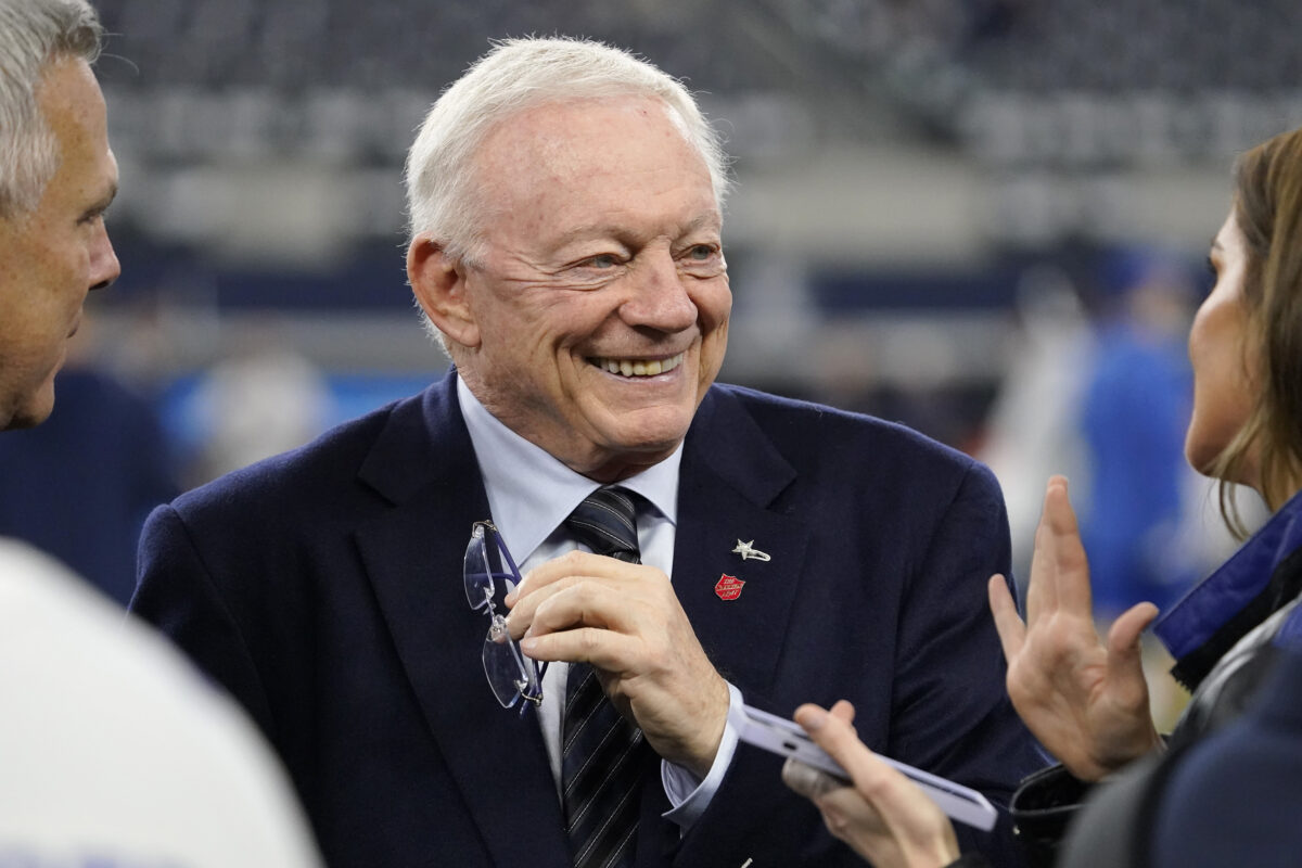 Jerry Jones told Cowboys fans what they wanted to hear, and got away with it