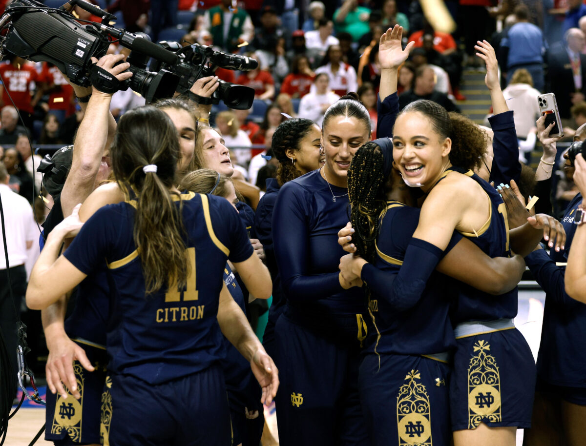 Notre Dame earns No. 2 seed in NCAA Tournament, hosts Kent State first