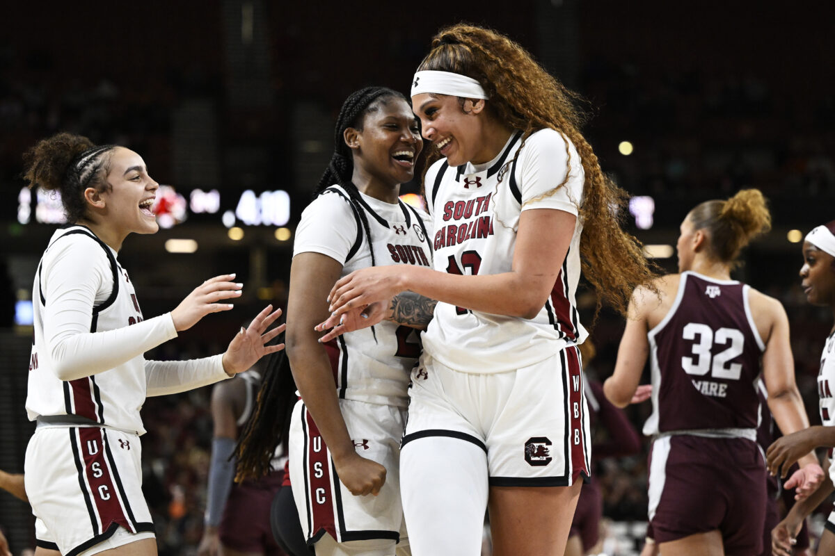 Kamilla Cardoso’s ridiculously unlikely first 3-pointer of her career kept South Carolina’s undefeated season alive