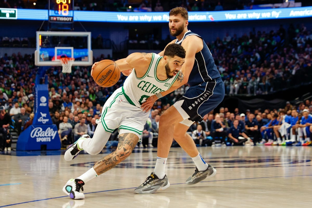 Jayson Tatum lauds the egalitarian Boston Celtics offense after Mavs win