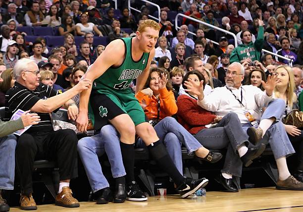 Check out the best plays from Brian Scalabrine’s playing days