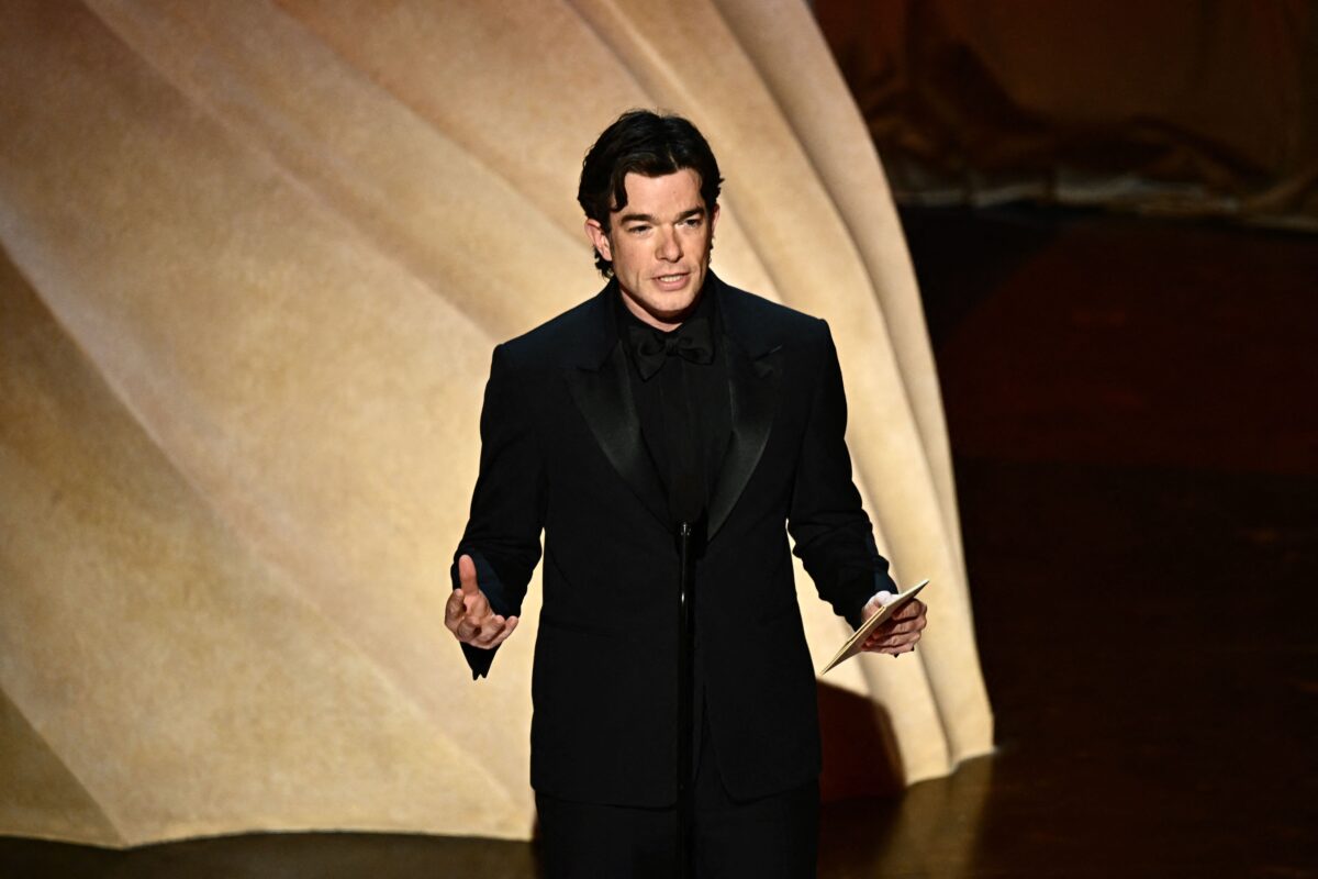 John Mulaney overexplaining the Field of Dreams plot while at the Oscars was a perfect bit