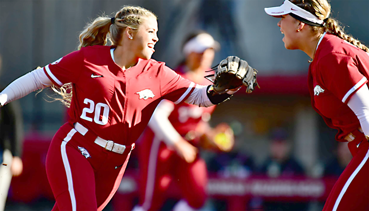 No. 16 Arkansas softball stays hot, sweeps a pair in Wooo Pig Classic