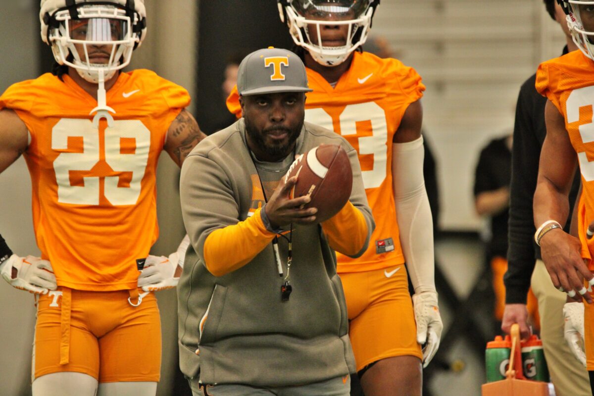 Tim Banks discusses Tennessee’s spring football practices