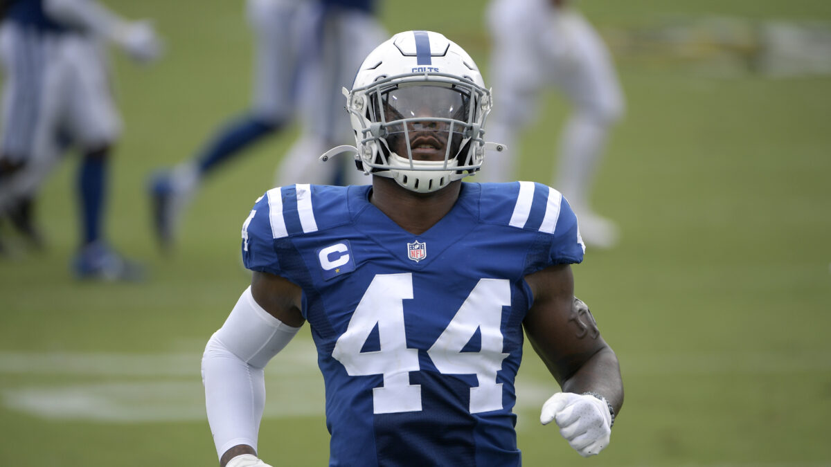 How Zaire Franklin’s new 3-year contract breaks down for Colts