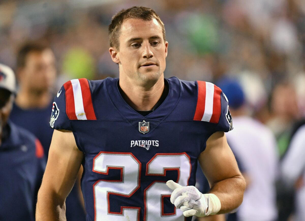 Patriots standout special teamer officially retires from NFL