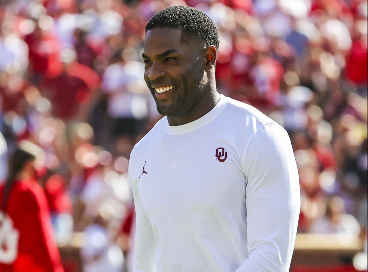 DeMarco Murray to stay at Oklahoma and sign an extension per report