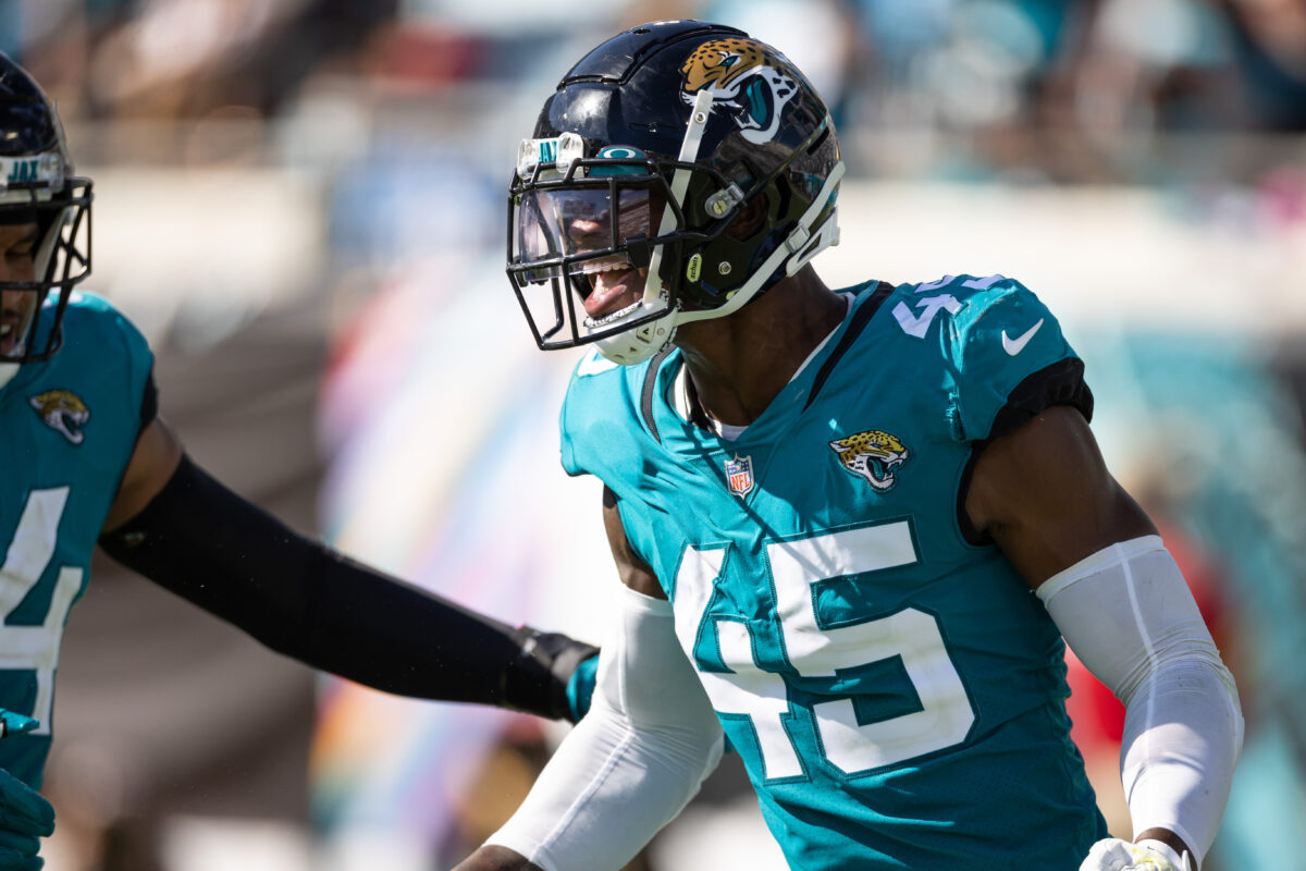 Panthers signing former Jaguars first-round pick K’Lavon Chaisson