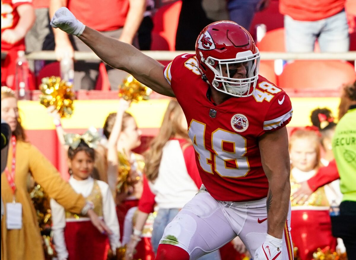 Chiefs tender exclusive rights free agent LB Cole Christiansen