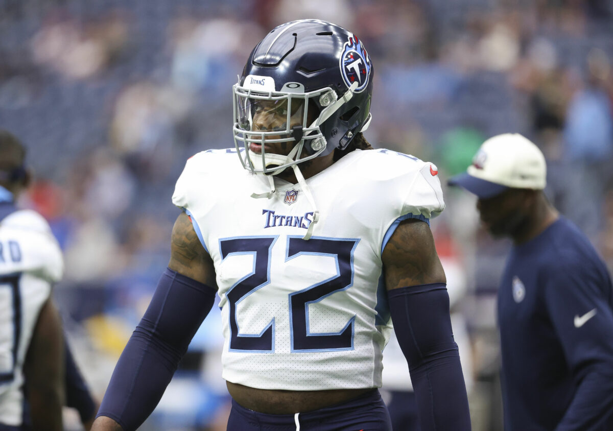 Derrick Henry signs with Baltimore Ravens