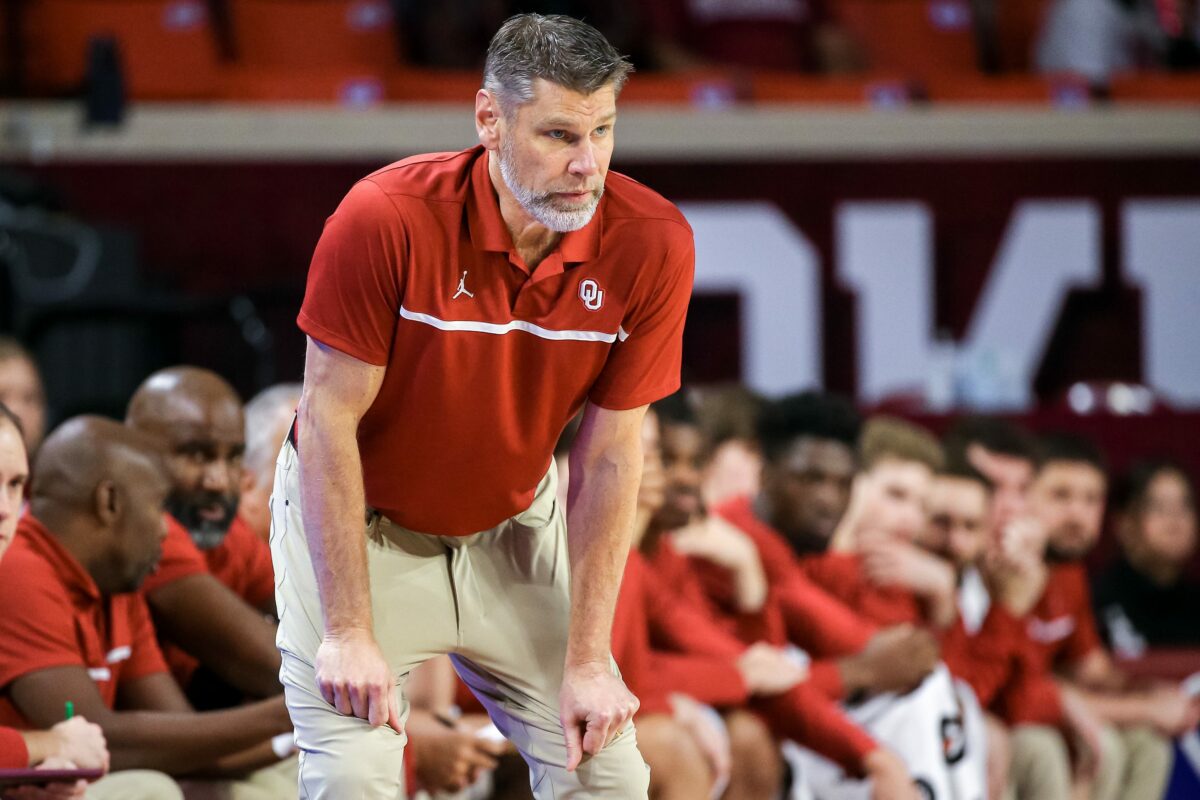 Oklahoma snubbed from NCAA Tournament for third straight year; dubbed first team out