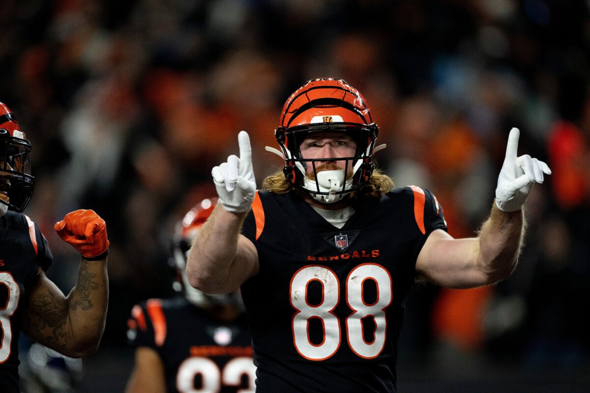 Former Bengals C.J. Uzomah and Hayden Hurst available ahead of free agency