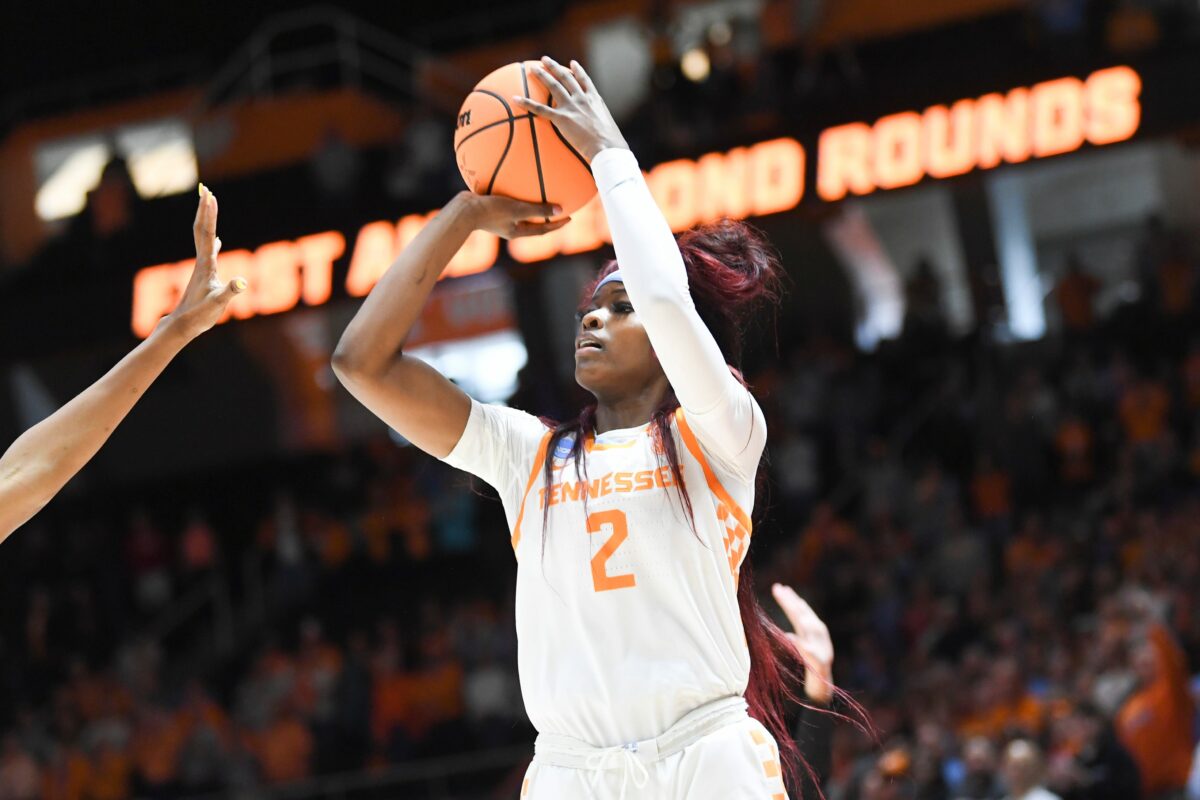 Lady Vols defeat Texas A&M in final regular-season home game