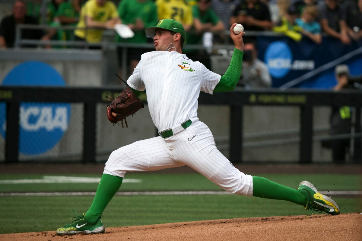 Grinsell pitches a gem to even up series with Golden Bears